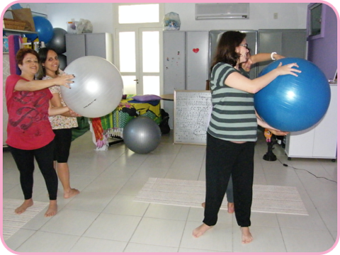 Namaskar Yoga 2011- E terças e quintas também continuam as aulas para gestantes, Yoga Pré-Natal